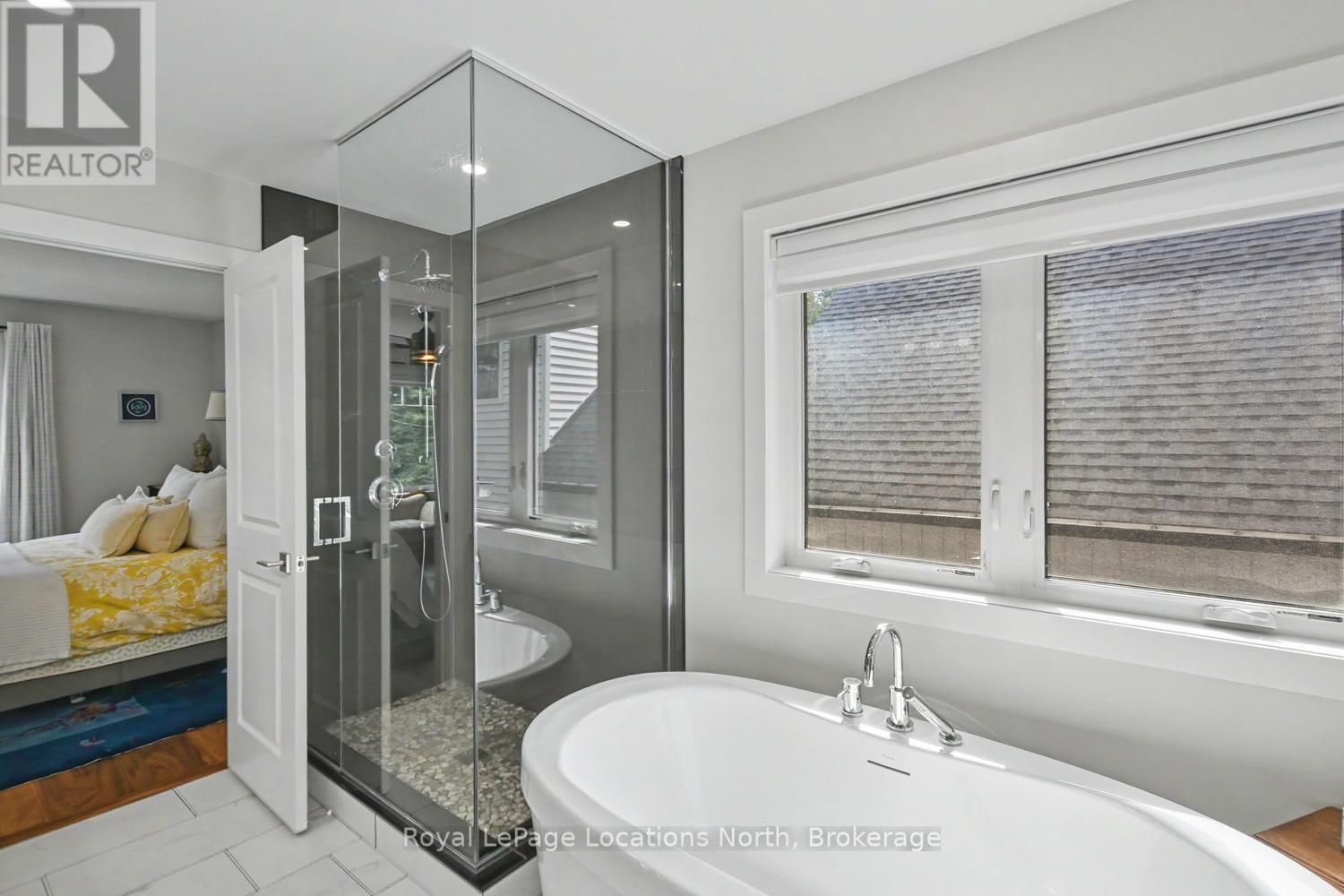 64 49TH STREET N - 30