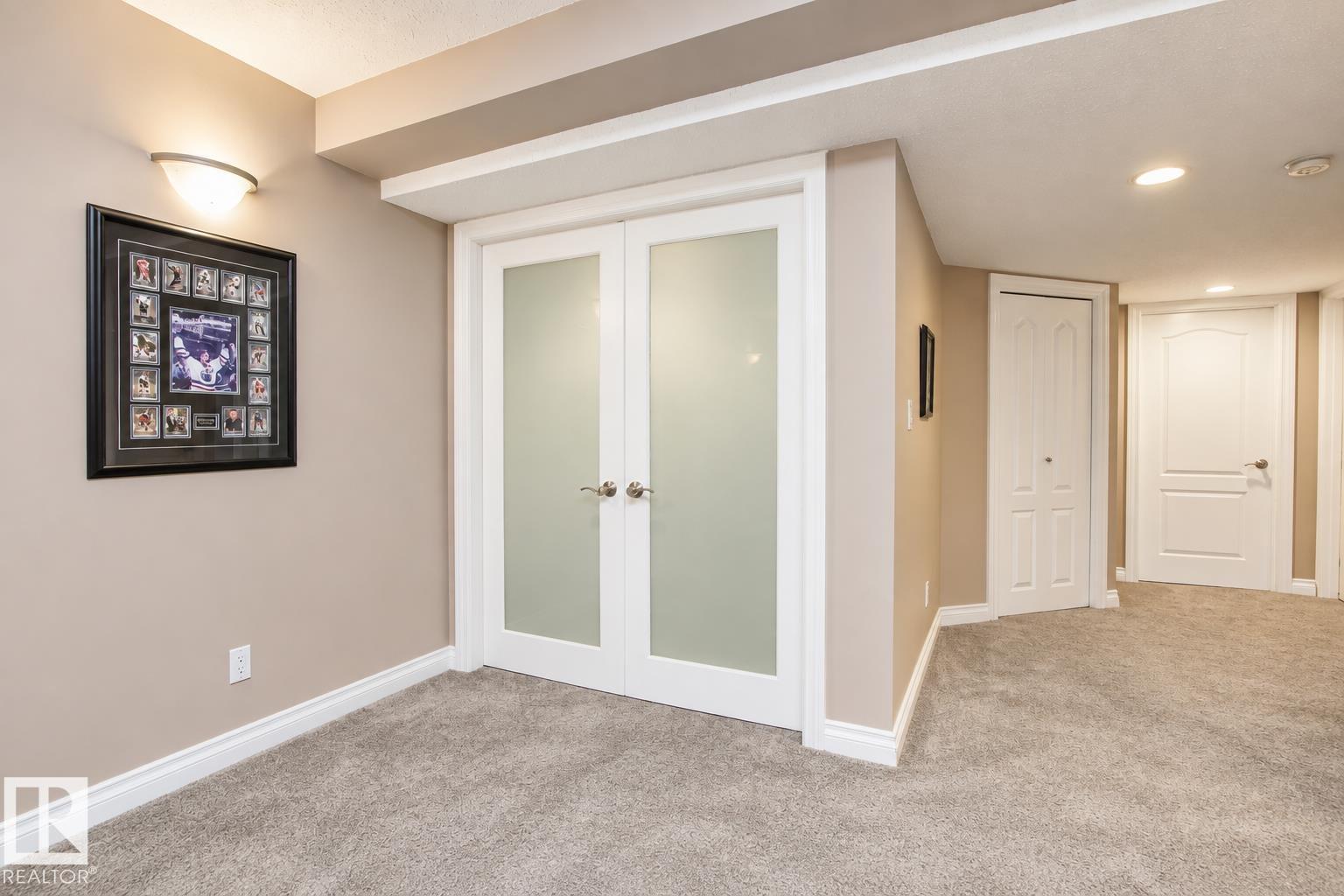 669 HIGHLAND DR - 36