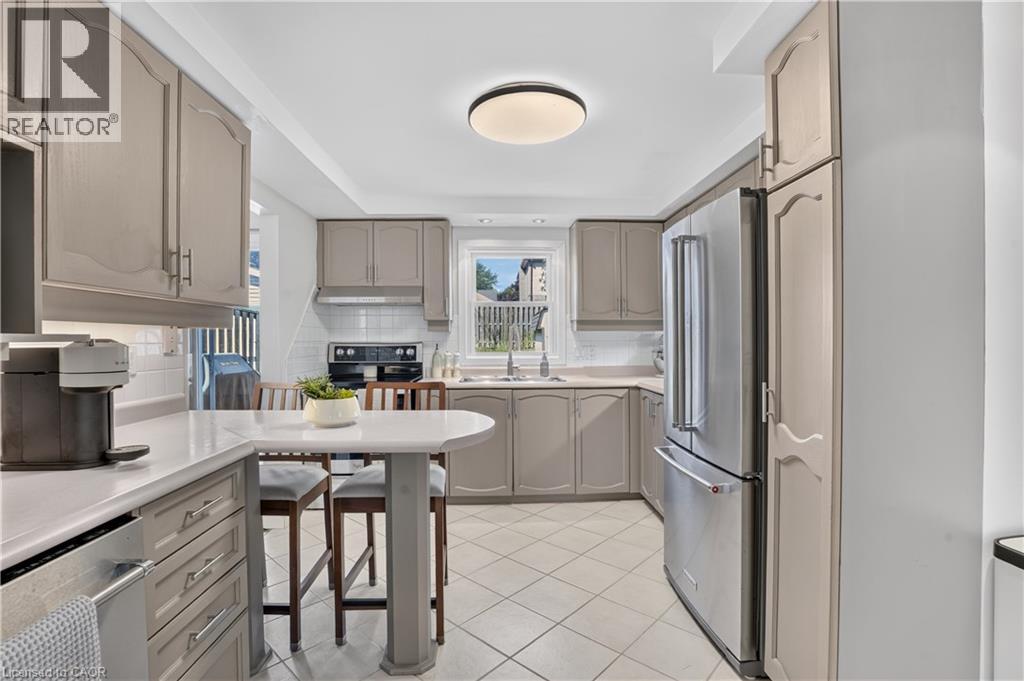 38 MEADOW WOODS Crescent - Image 22