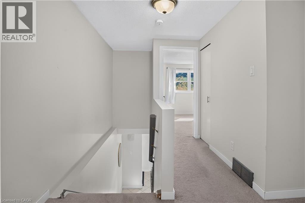 38 MEADOW WOODS Crescent - Image 27