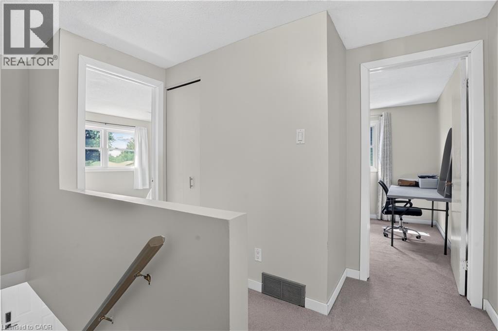 38 MEADOW WOODS Crescent - Image 28