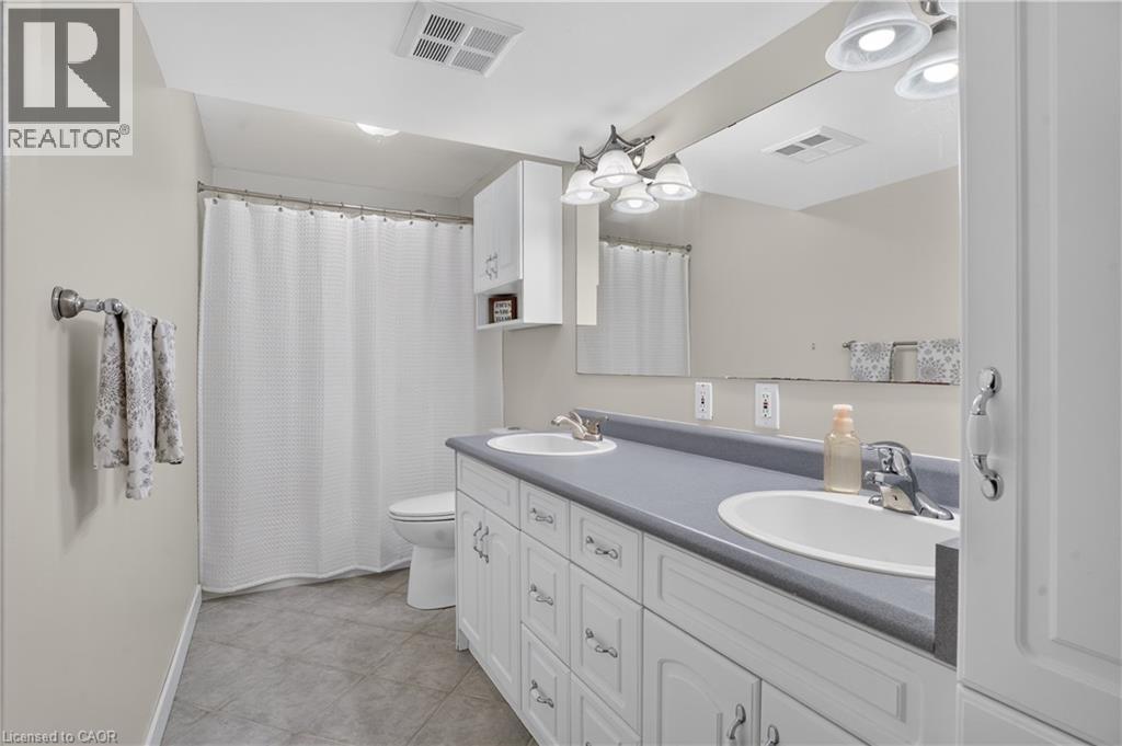 38 MEADOW WOODS Crescent - Image 46