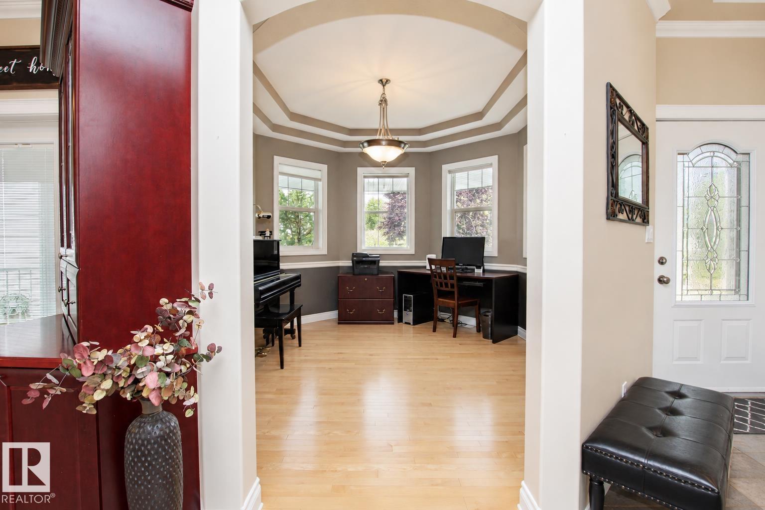 669 HIGHLAND DR - 4