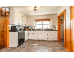 Den - 926 Highway 304, Overton, NS B5A5G7 Photo 16