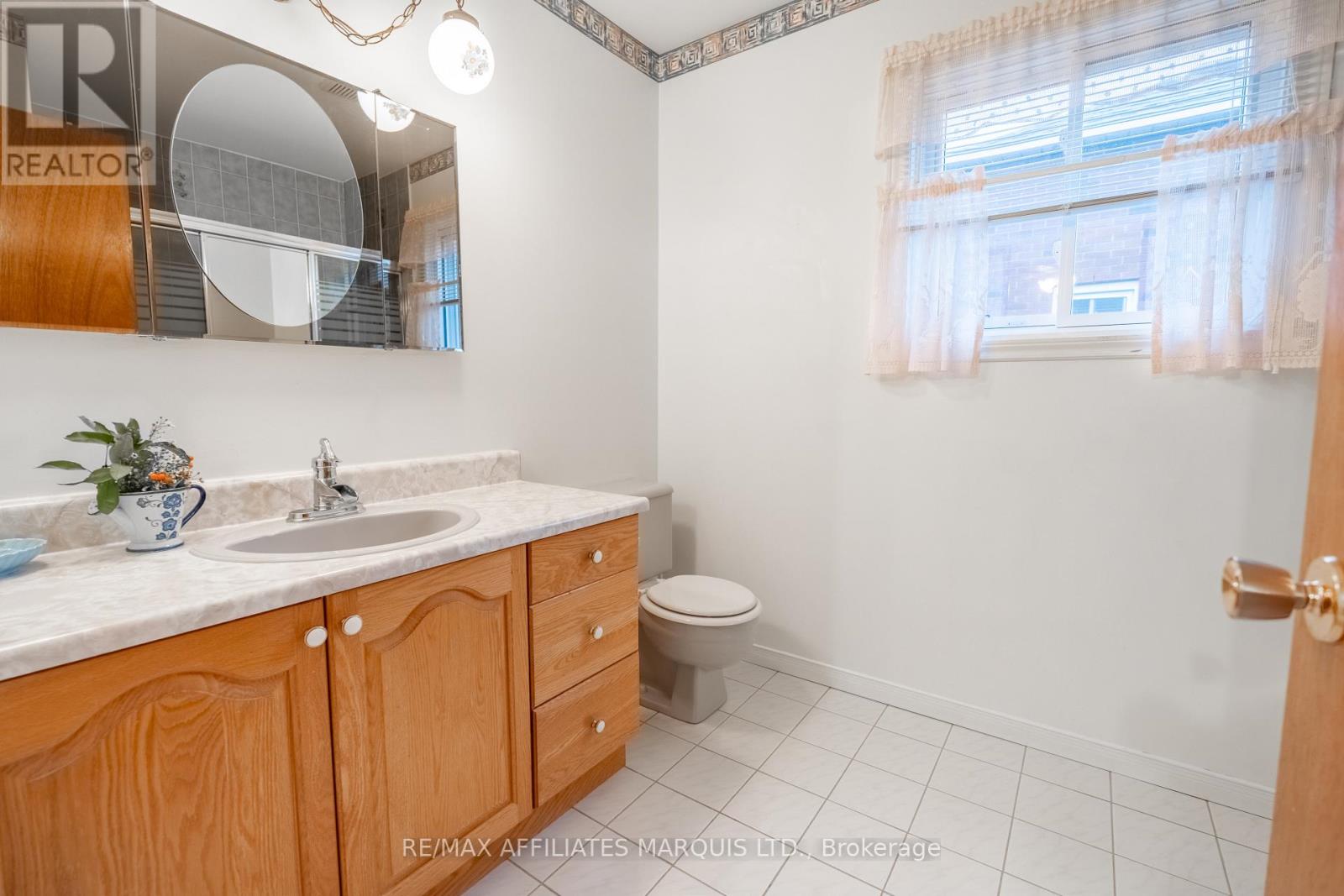 120 HERITAGE PLACE - 15