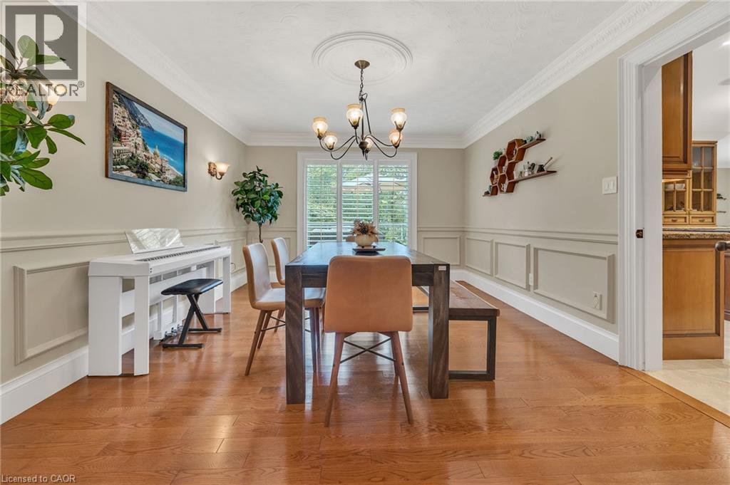 559 STRATHMERE Court - Image 16