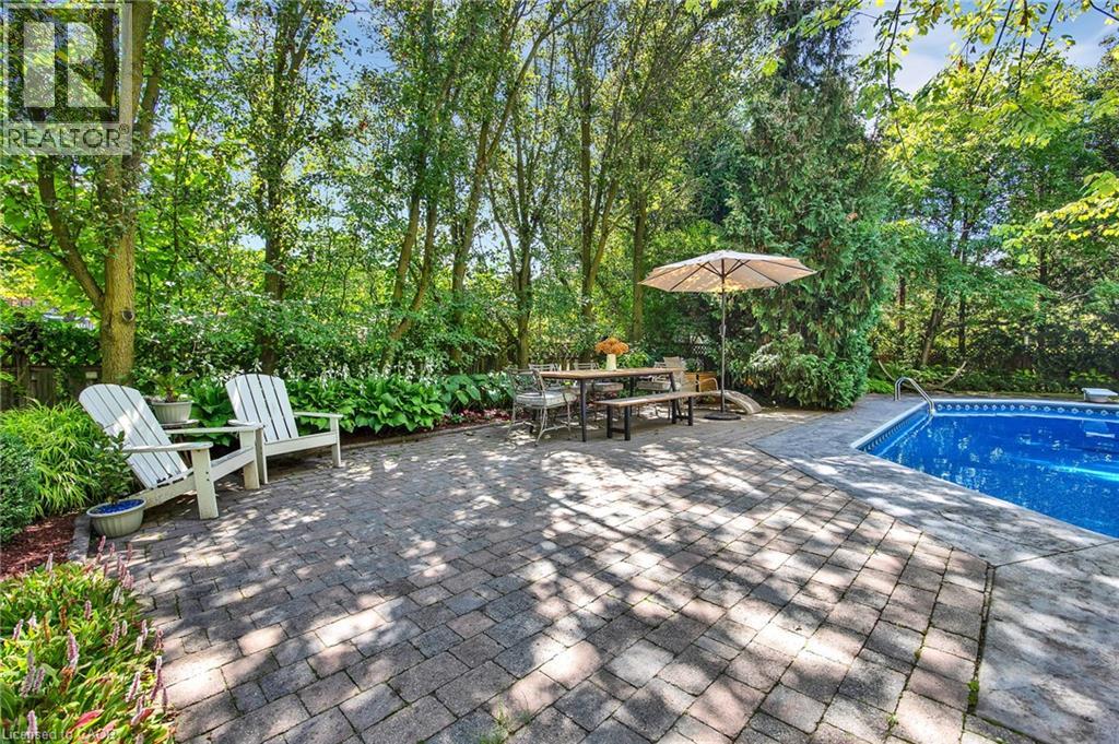 559 STRATHMERE Court - Image 42
