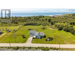 Porch - 926 Highway 304, Overton, NS B5A5G7 Photo 8