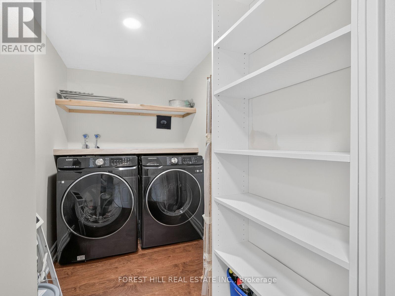 #907 1101 STEELES AVENUE W - 21