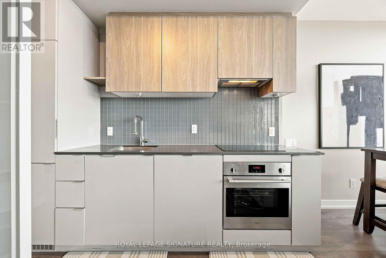 #4305 161 ROEHAMPTON AVENUE - 14