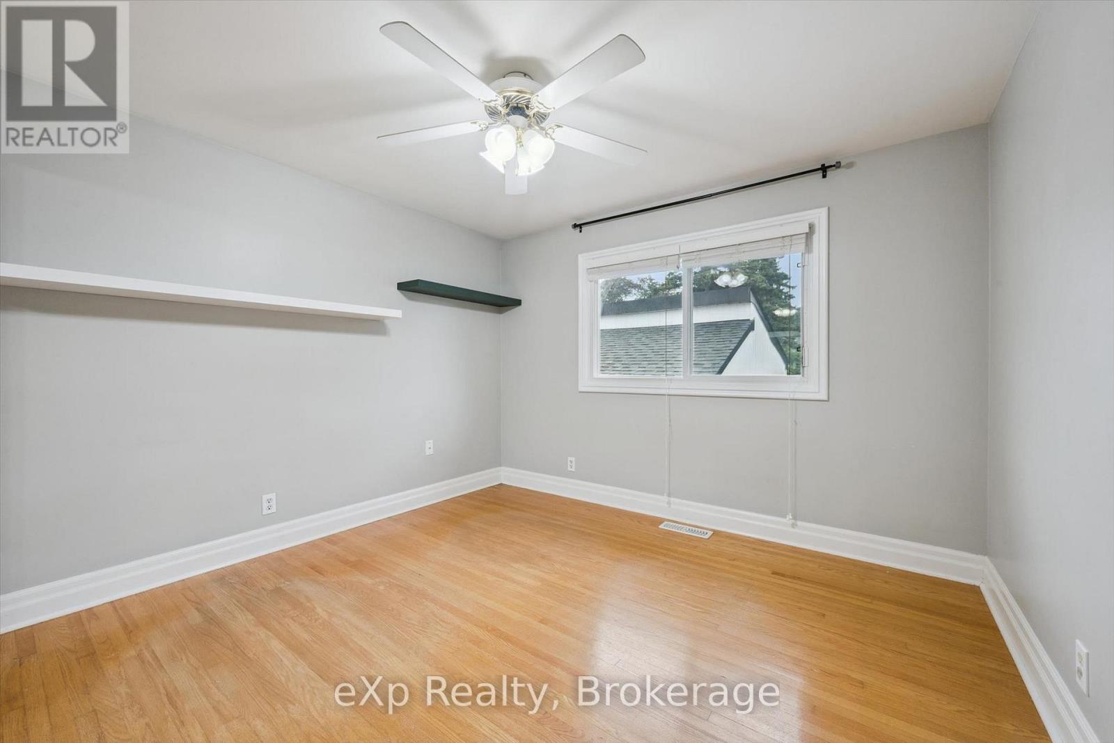 130 SPEEDVALE AVENUE W - Image 16