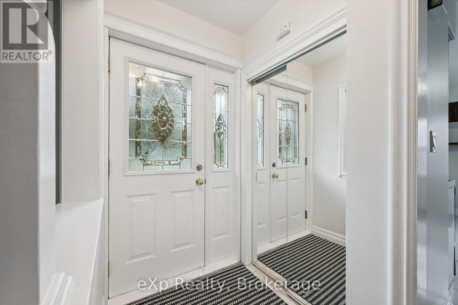 130 SPEEDVALE AVENUE W, Guelph (Exhibition Park) — photo 6