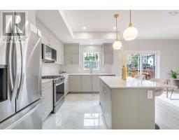 3pc Ensuite bath - 92 Puncheon Way, Bedford, NS B4B2K9 Photo 7