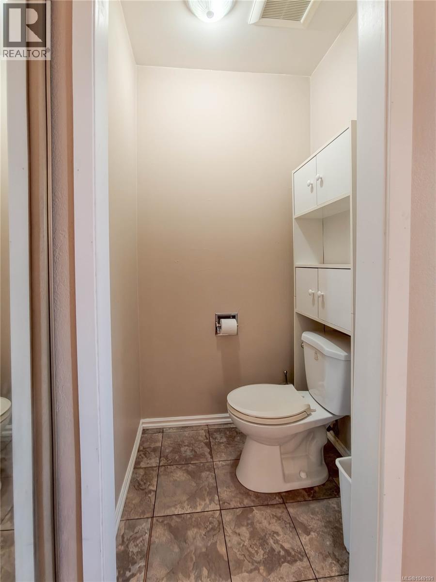 #8 3060 Harriet Rd - Image 21