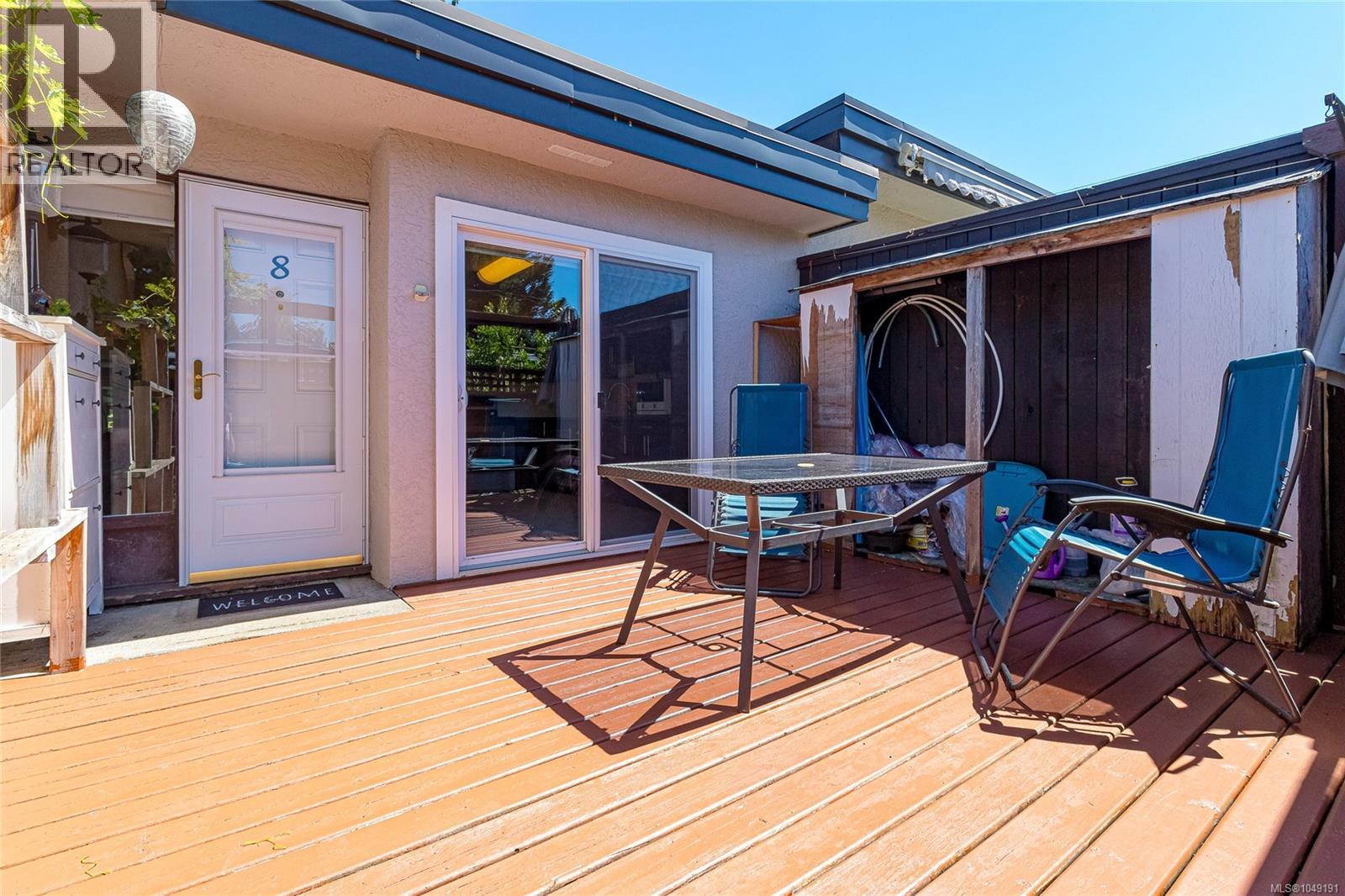#8, 3060 Harriet Road, Saanich