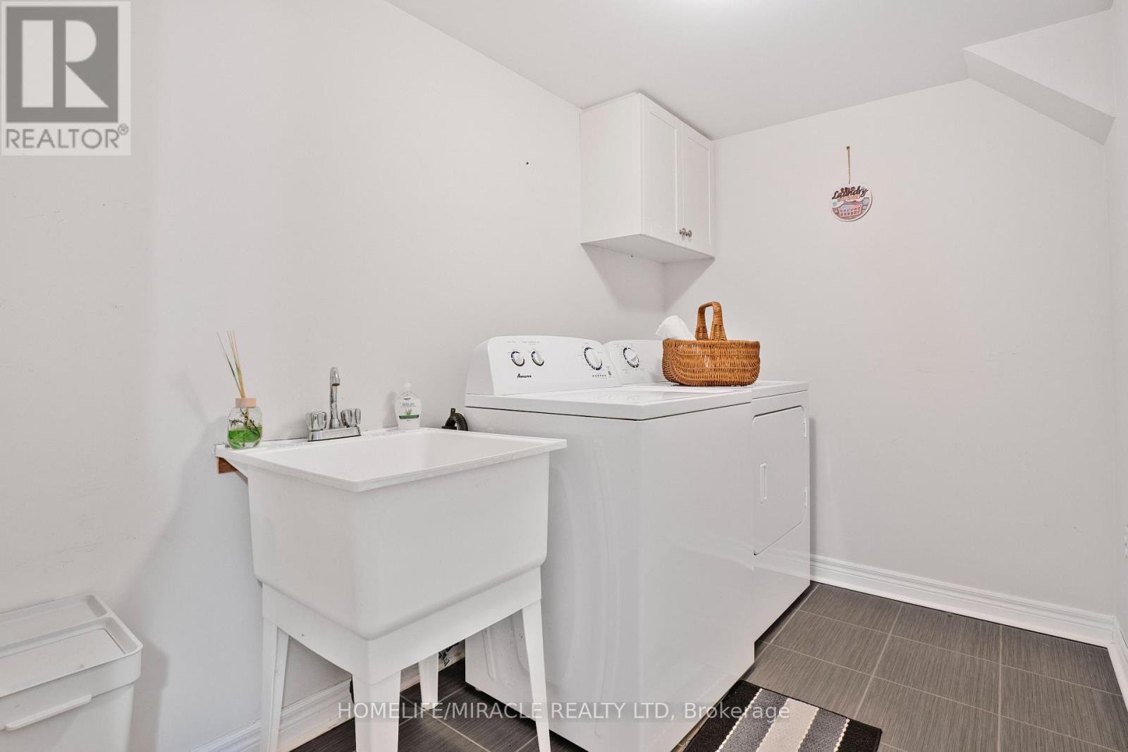 3 DE JONG STREET - Image 34