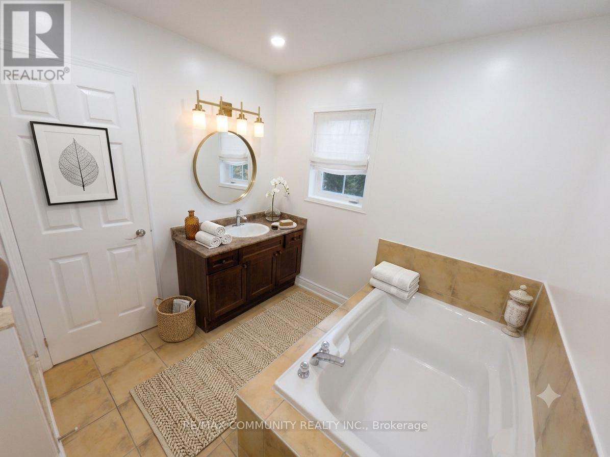 104 MCSWEENEY CRESCENT - 11
