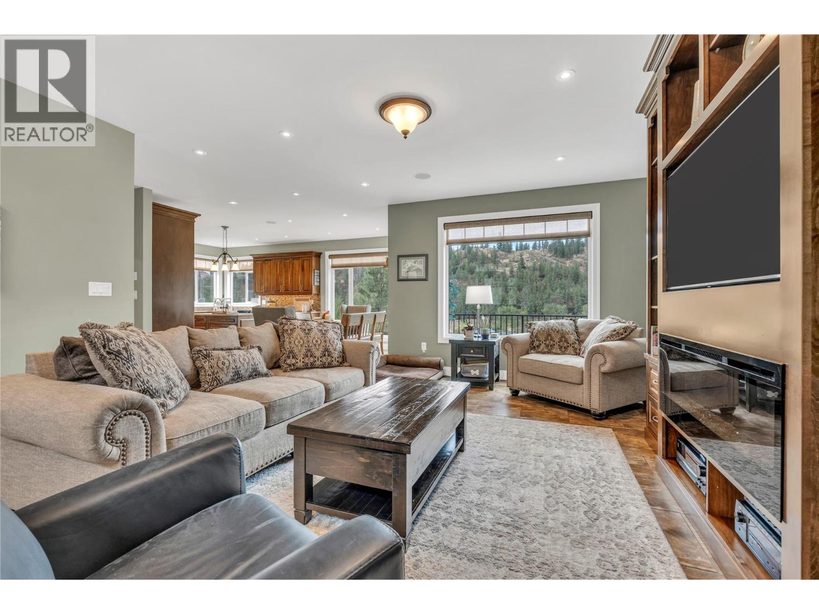 3789 McLean Creek Road, Okanagan Falls