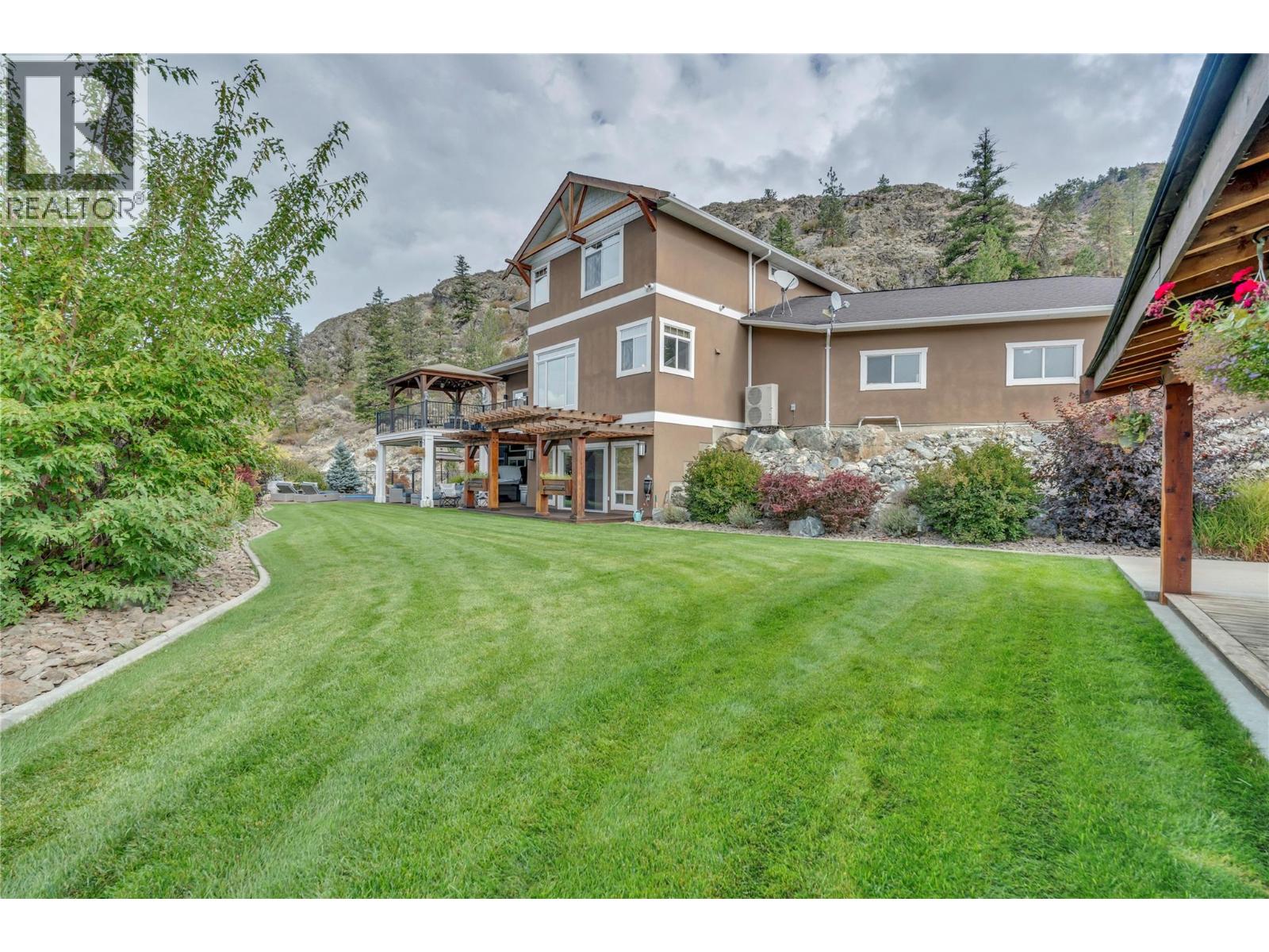 3789 McLean Creek Road, Okanagan Falls