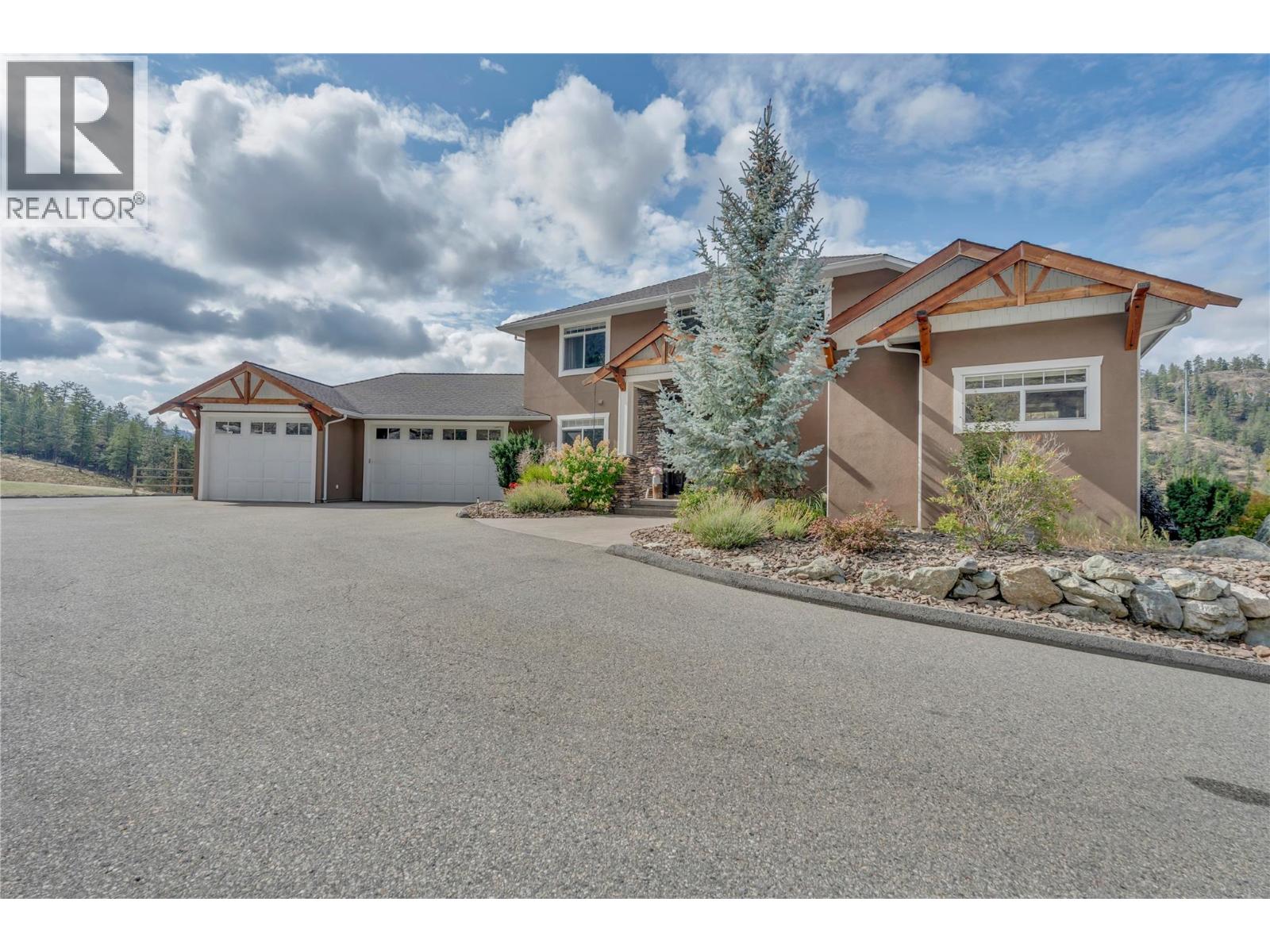 3789 McLean Creek Road, Okanagan Falls