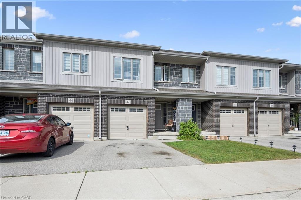 135 HARDCASTLE Drive Unit# 47 — photo 3