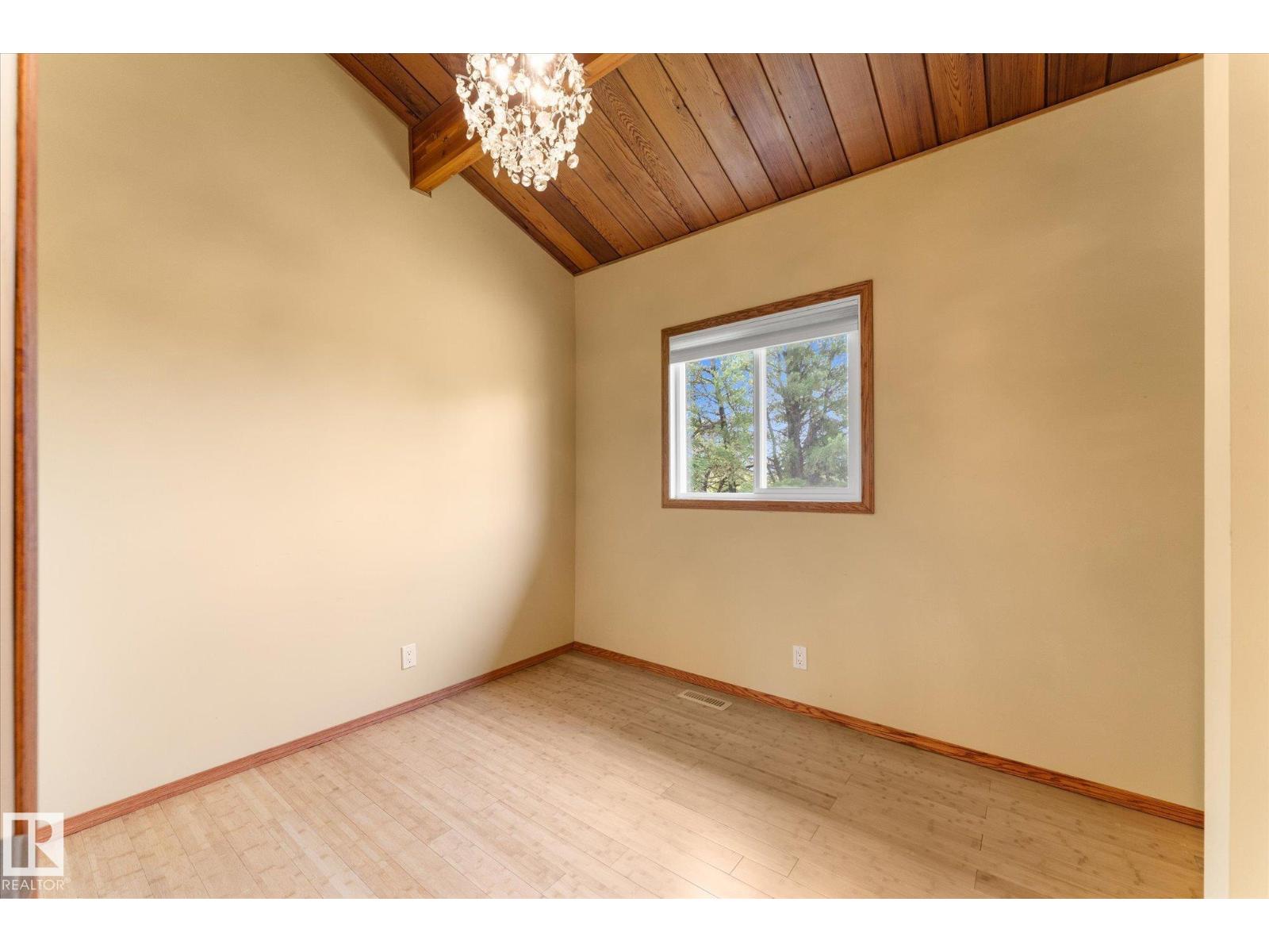 #27 52520 RGE ROAD 21 - 37