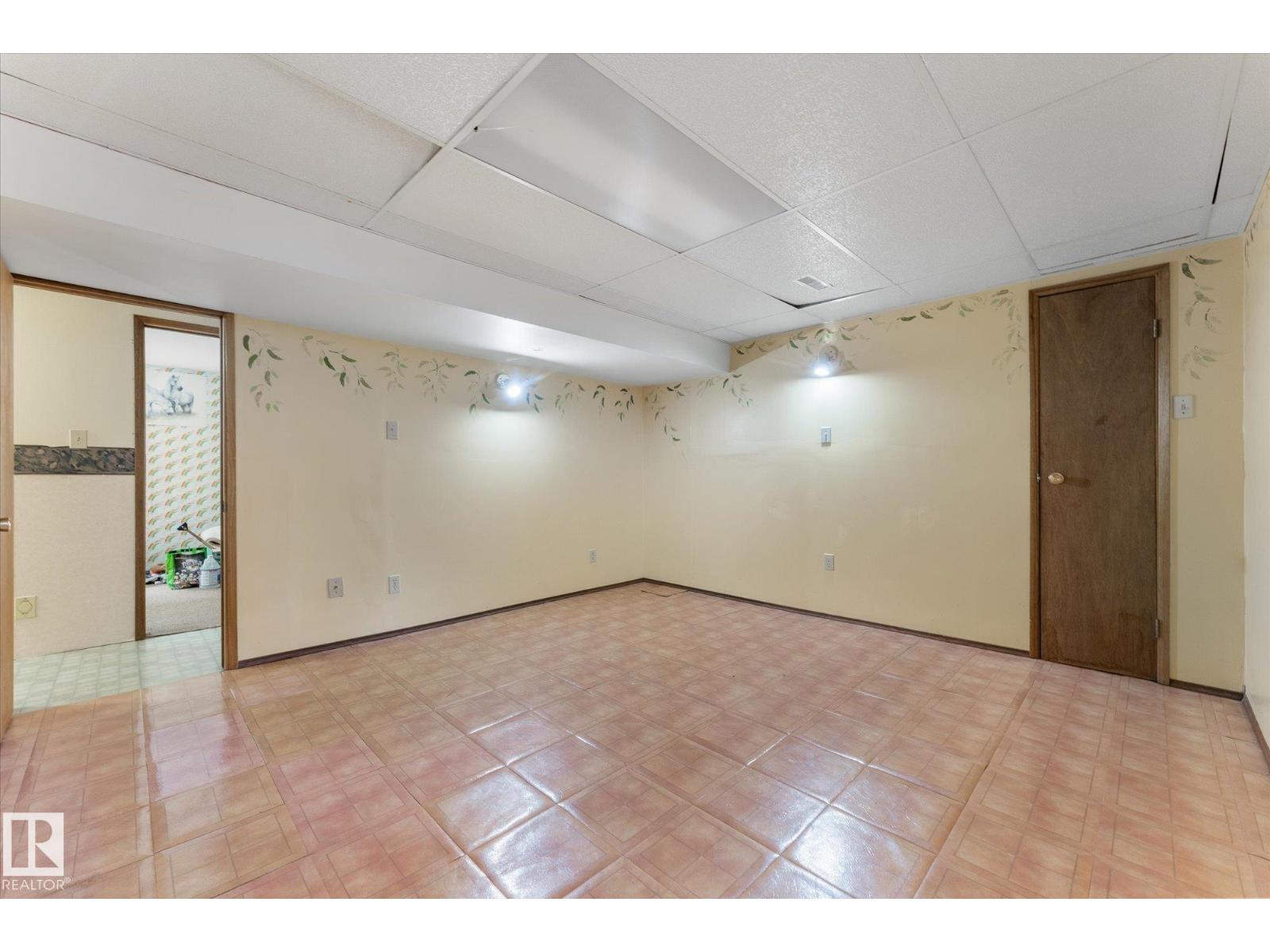 #27 52520 RGE ROAD 21 - 46