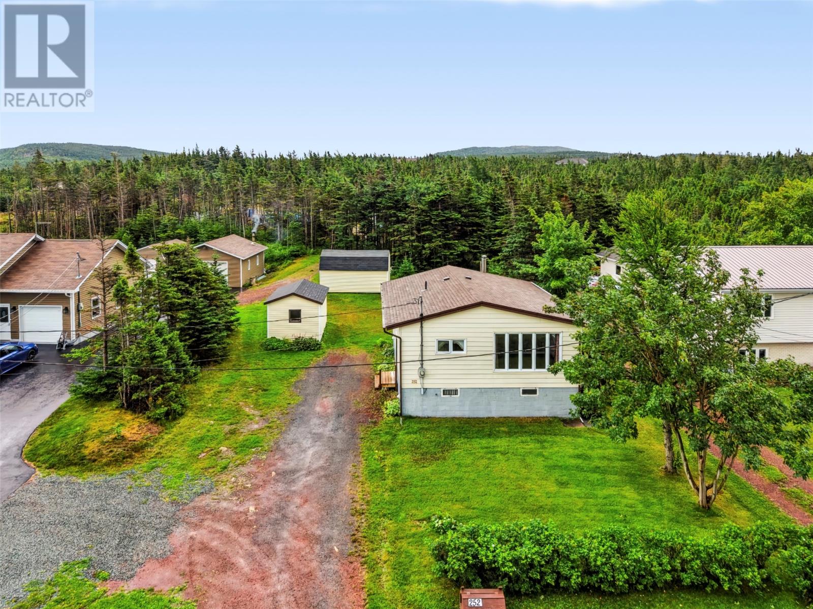 252 Main Road - 33