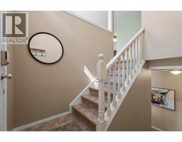 59 Macewan Park Road NW - photo 4