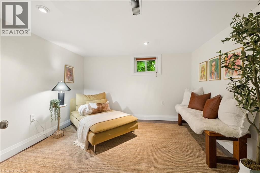 32 MARY Street - Image 36