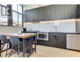 203 - 400 Park Avenue, Newmarket, ON L3Y1V8 Photo 12