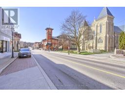203 - 400 Park Avenue, Newmarket, ON L3Y1V8 Photo 34