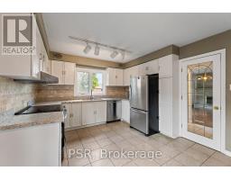 6 Lippincott Court, Richmond Hill, ON L4C7M5 Photo 11