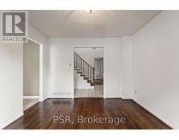 6 Lippincott Court, Richmond Hill, ON L4C7M5 Photo 14
