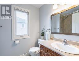 7 Mancini Drive, Essa, ON L0M1B1 Photo 22