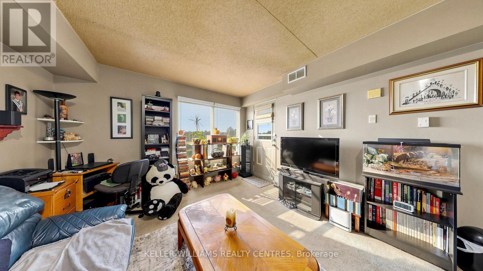 #417 160 WELLINGTON STREET E - 12