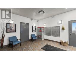 417 - 160 Wellington Street E, Aurora, ON L4G1J3 Photo 6