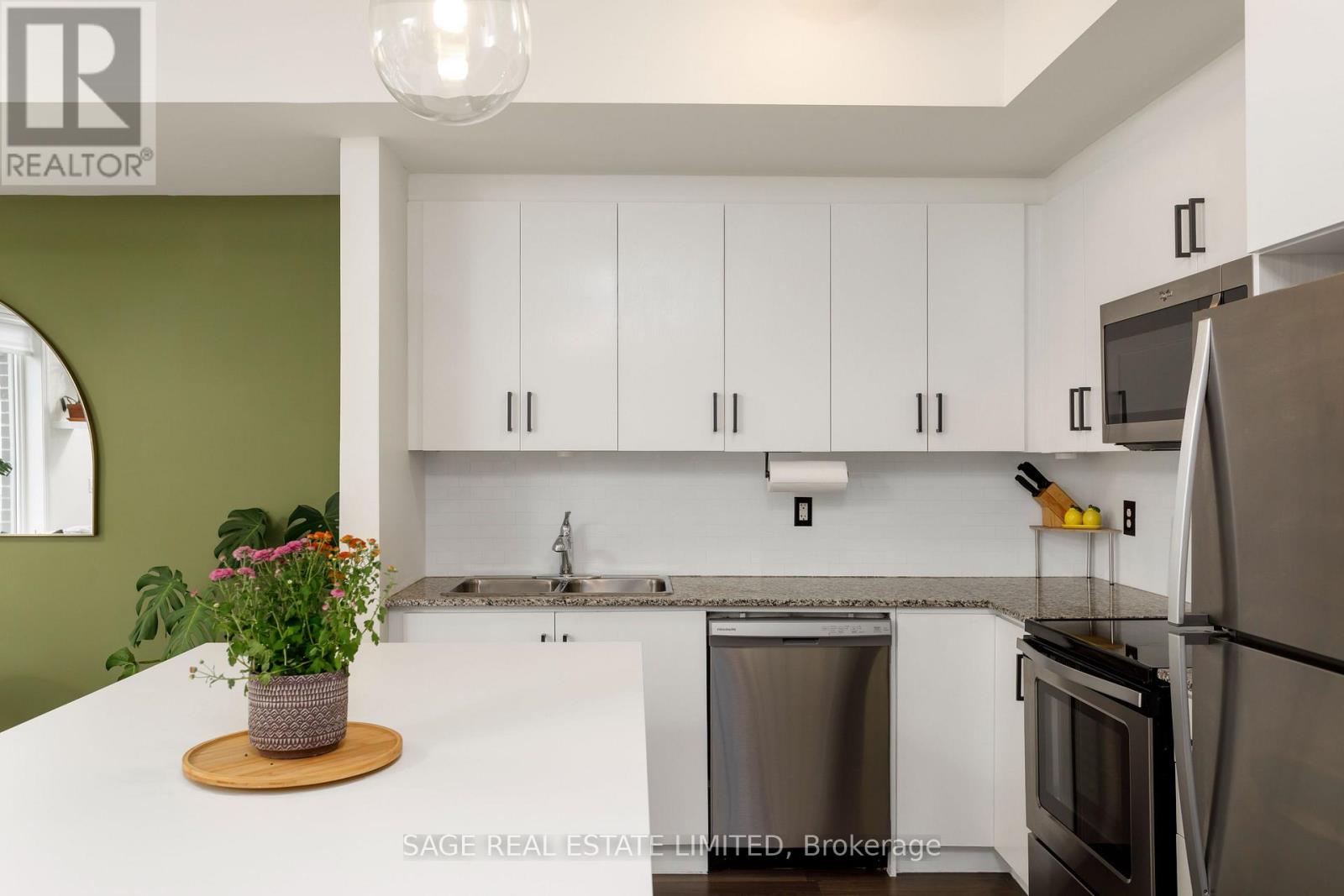 #27 140 LONG BRANCH AVENUE - 12