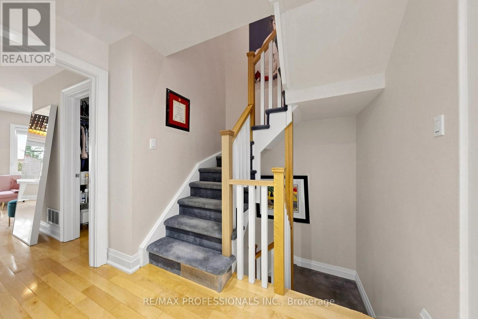 #15A 1064 QUEEN STREET W - 25