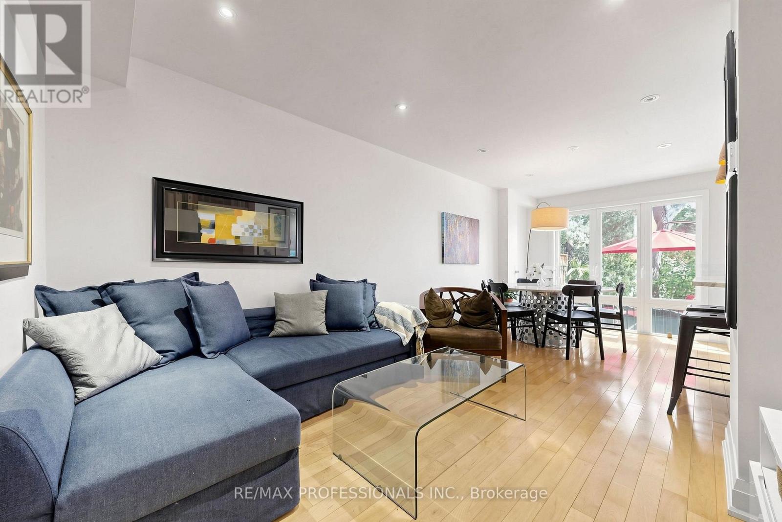 #15A 1064 QUEEN STREET W - 5