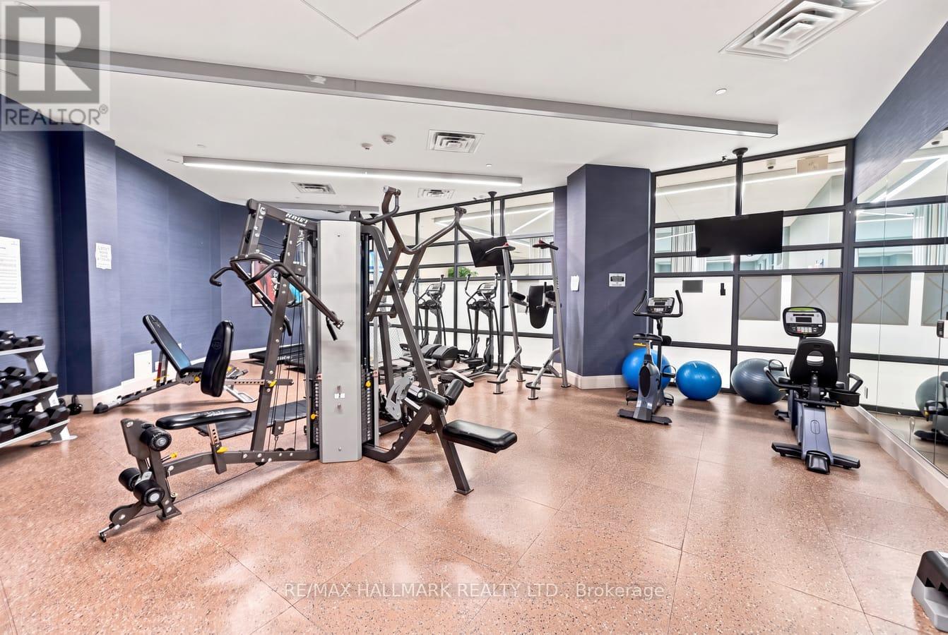 #905 25 FONTENAY COURT - 22
