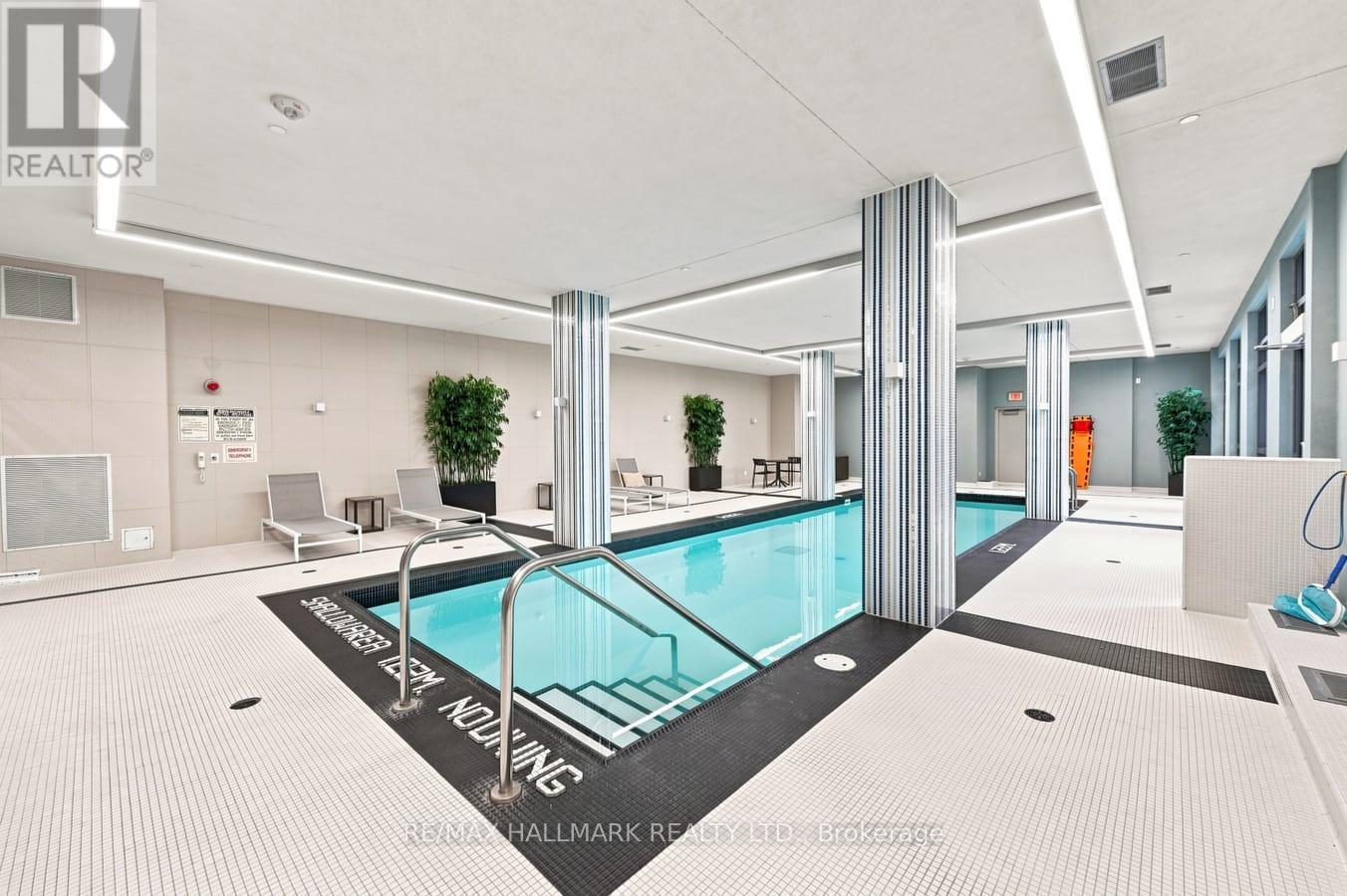 #905 25 FONTENAY COURT - 23
