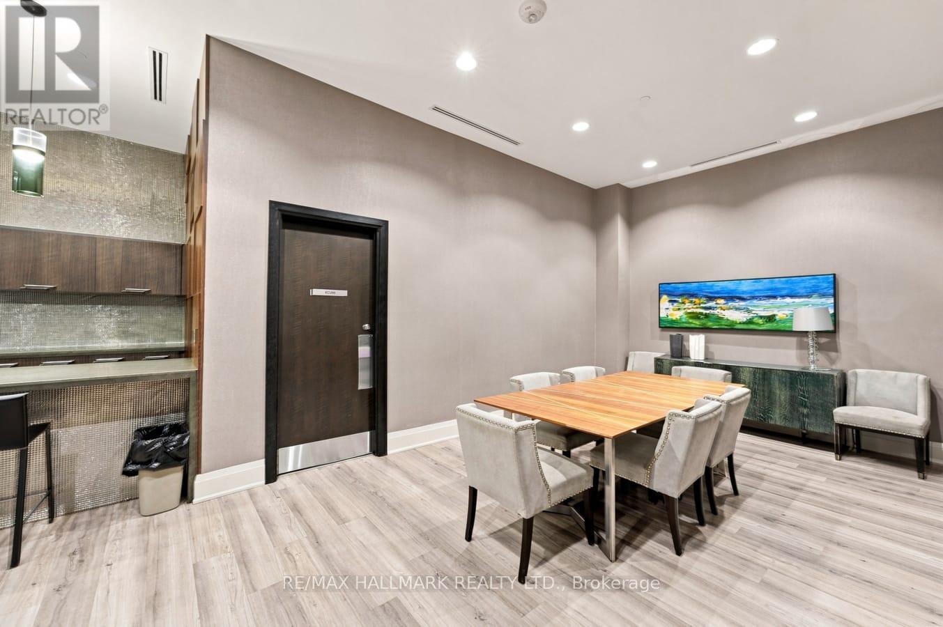 #905 25 FONTENAY COURT - 25