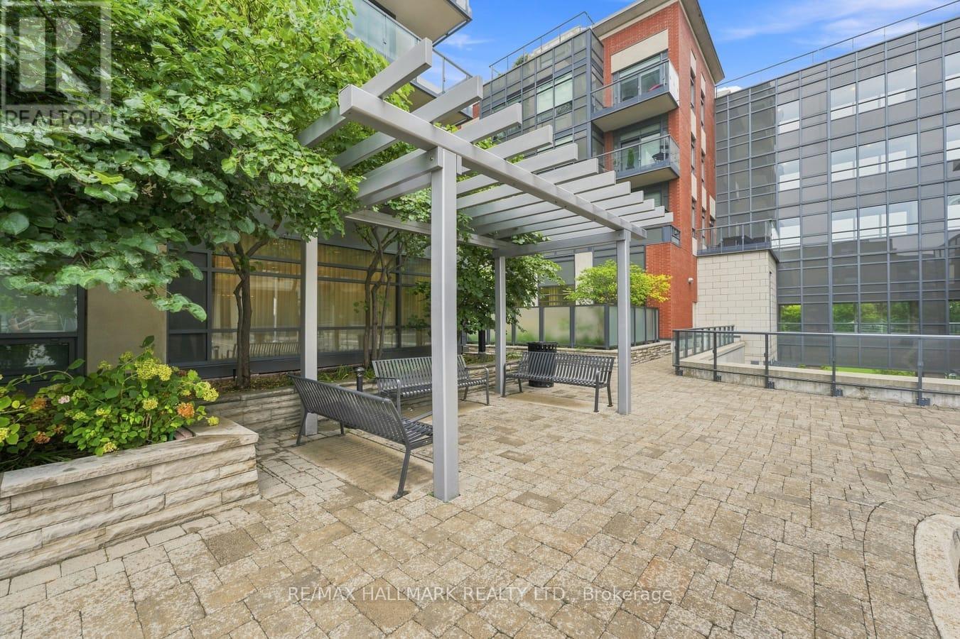 #905 25 FONTENAY COURT - 31