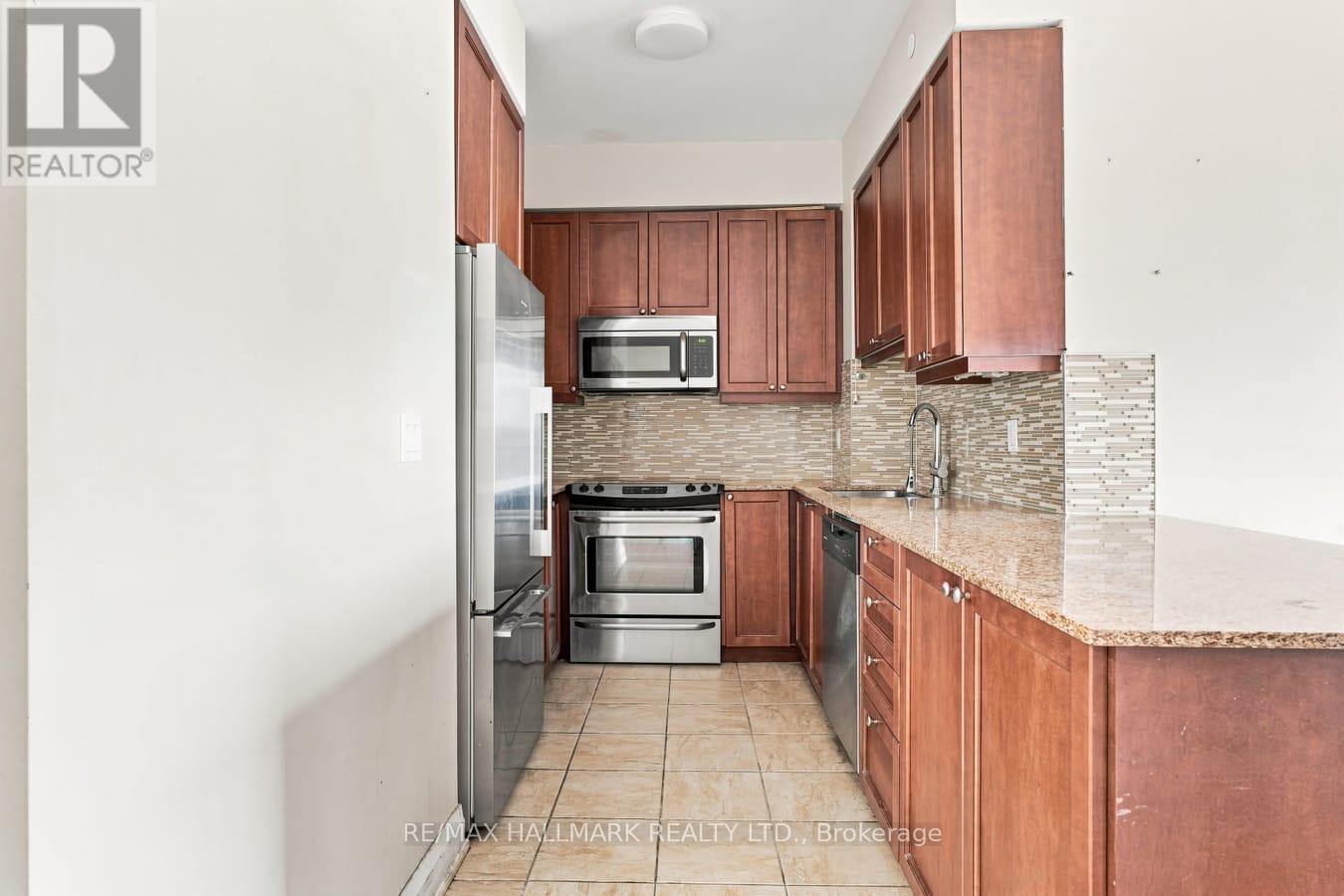 #905 25 FONTENAY COURT - 7