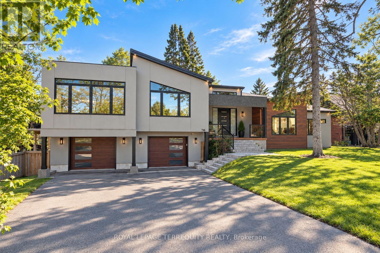 Photo of 716 North Shore Boulevard