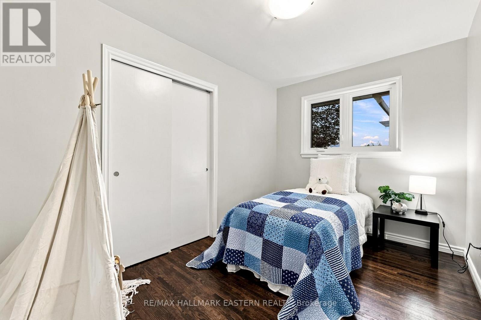 22 KINGDON AVENUE - Image 17