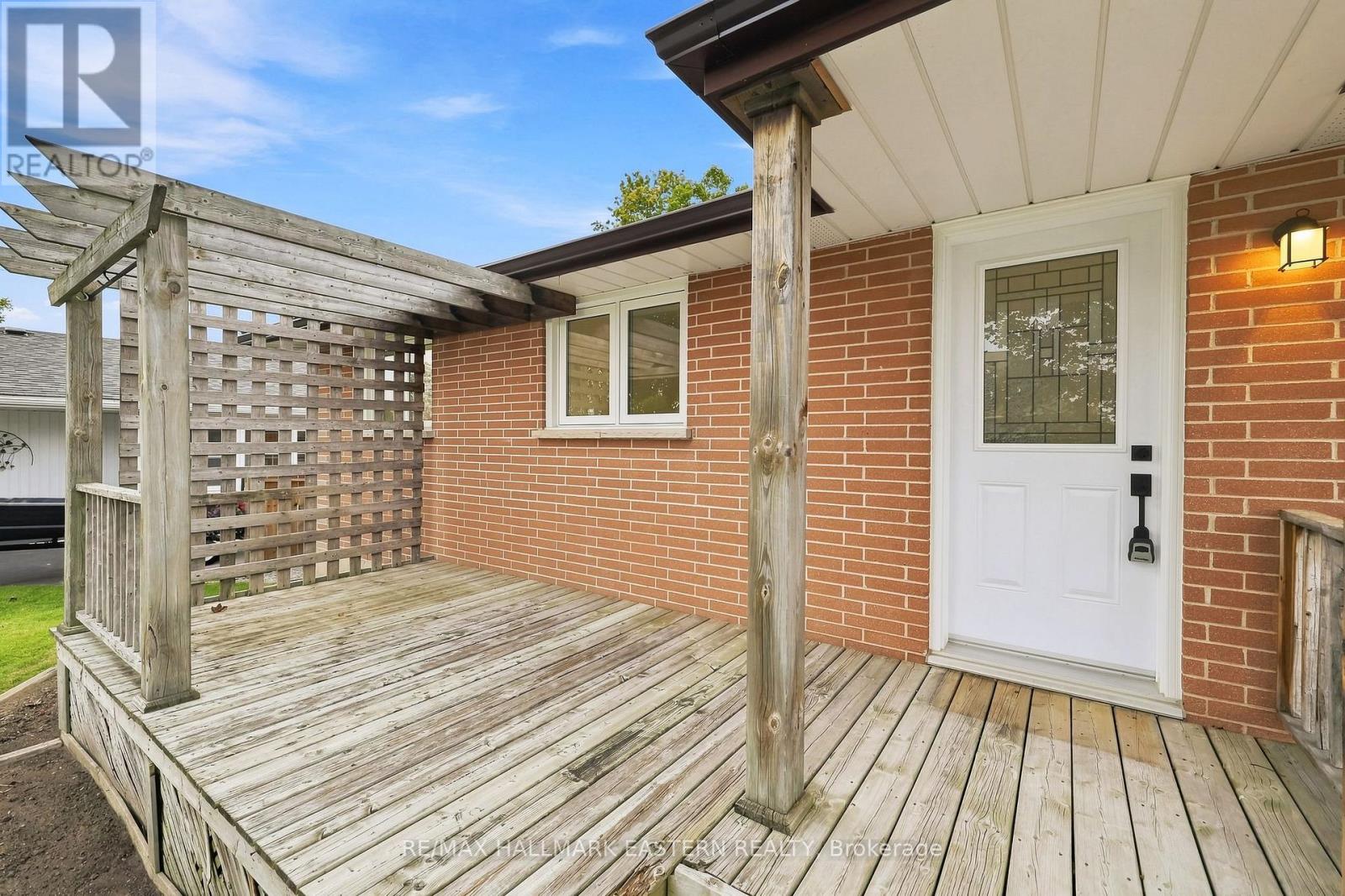 22 KINGDON AVENUE - Image 43