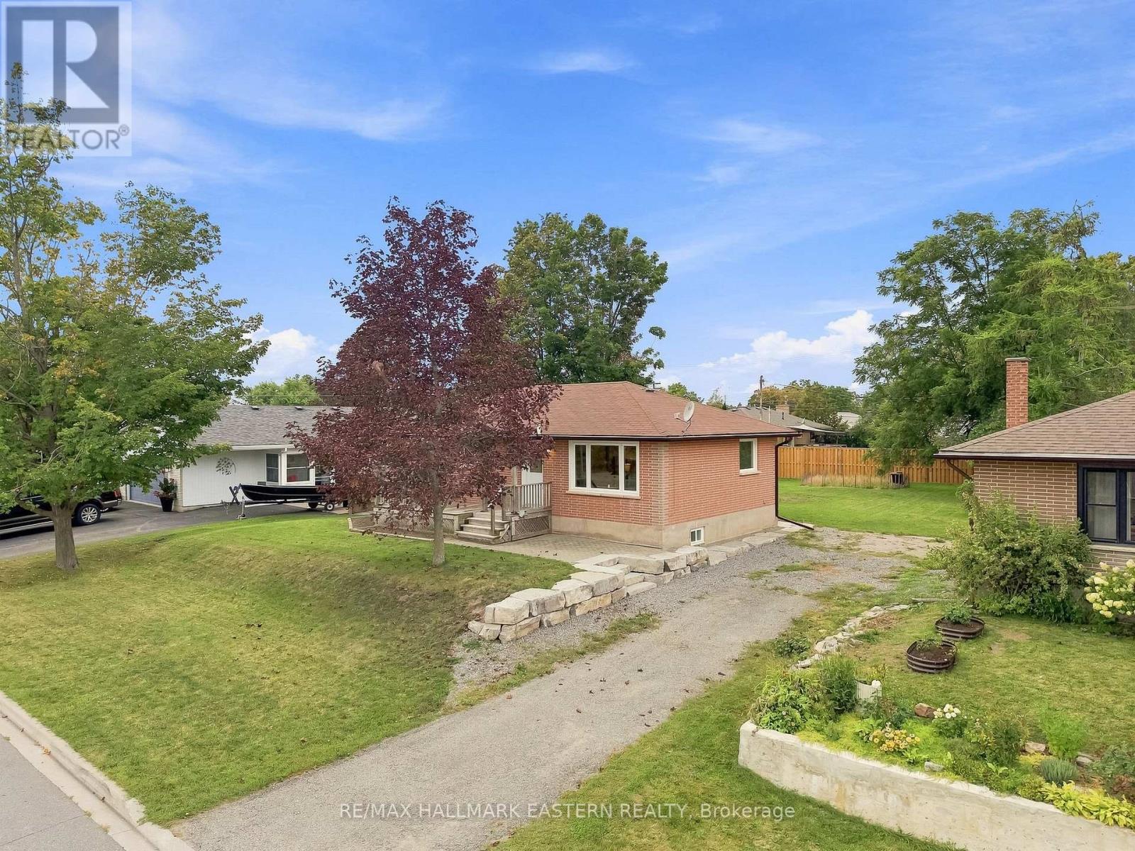 22 KINGDON AVENUE - Image 41