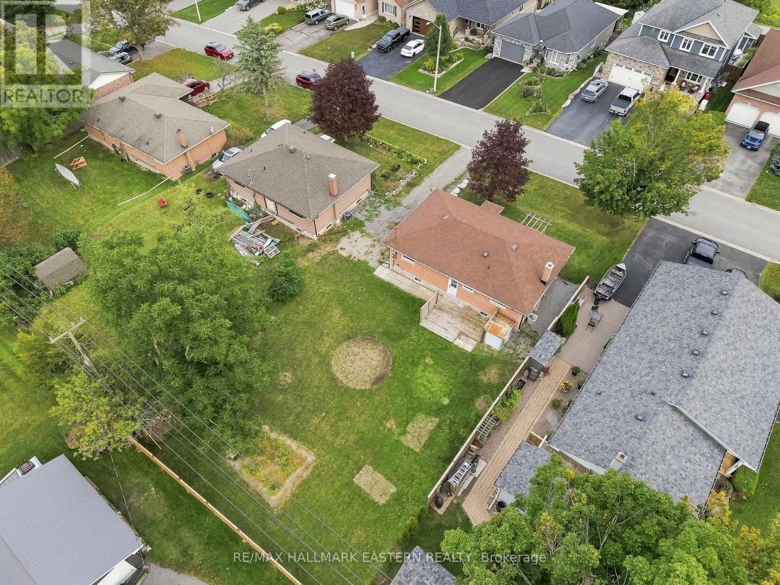 22 KINGDON AVENUE - Image 30
